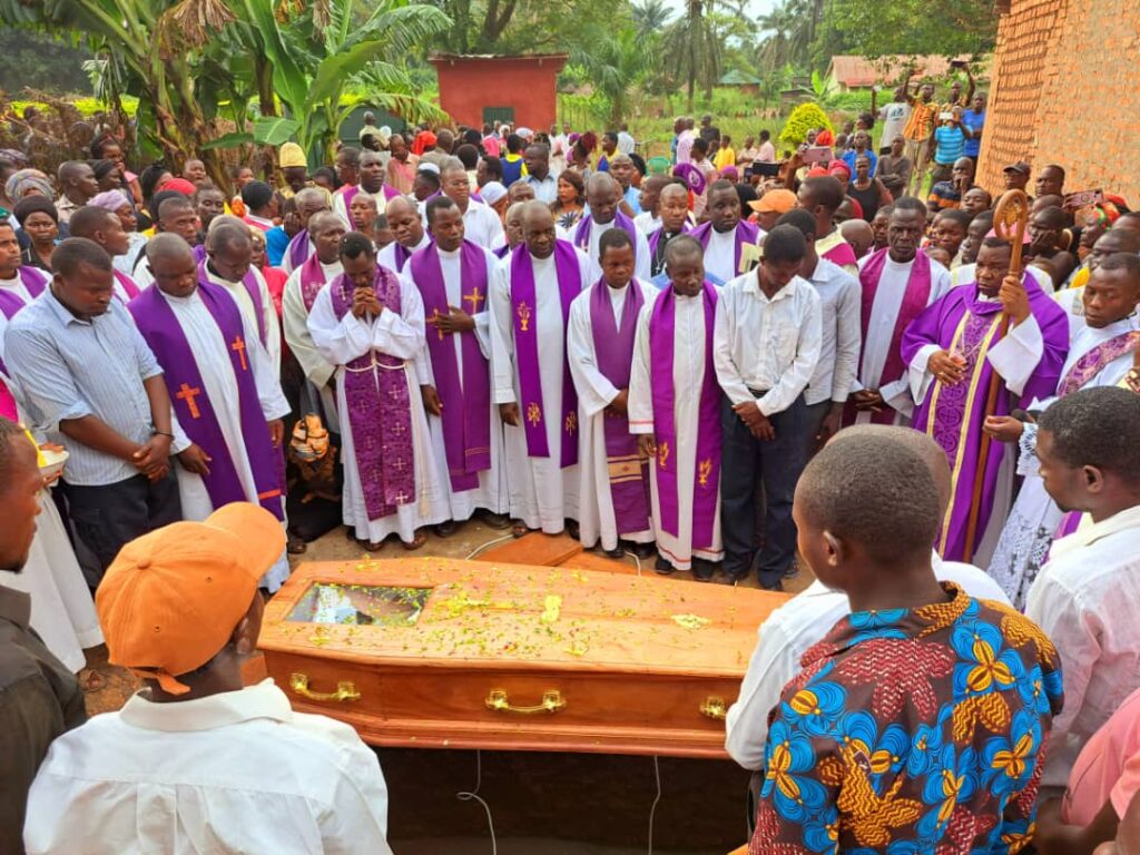 The community mourns the burial of Rev. Fr. Charles Vigilio Modi Tombe in Yambio